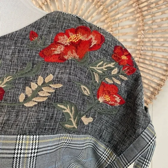 Gray Plaid Top Red Floral Embroidery Short Sleeve Casual Blouse by THML medium - Picture 3 of 8
